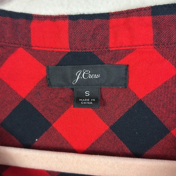 J. Crew Open V-neck shirt in buffalo check flannel red black sz small - Picture 4 of 7